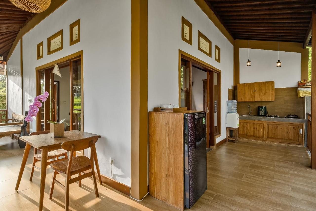 Ratni Ubud Villa ภายนอก รูปภาพ