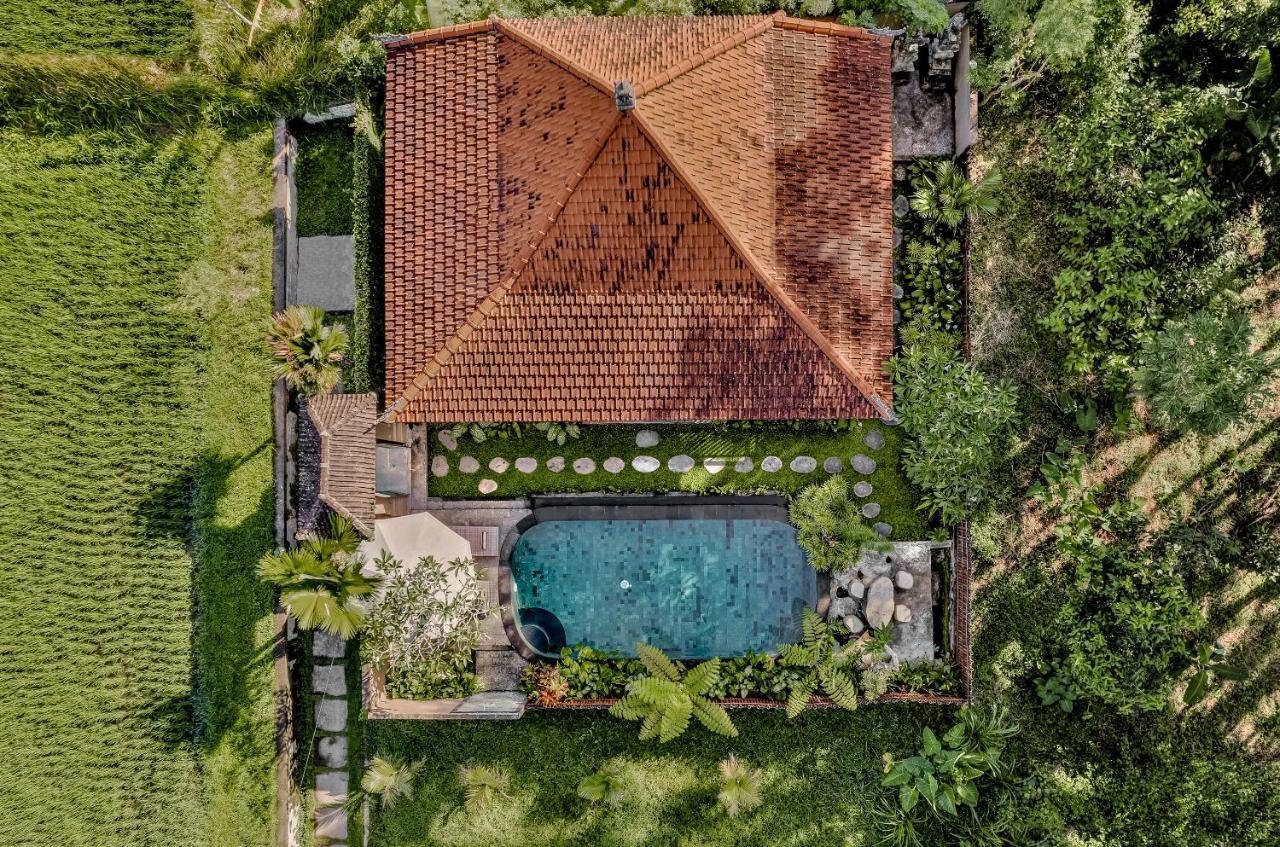 Ratni Ubud Villa ภายนอก รูปภาพ
