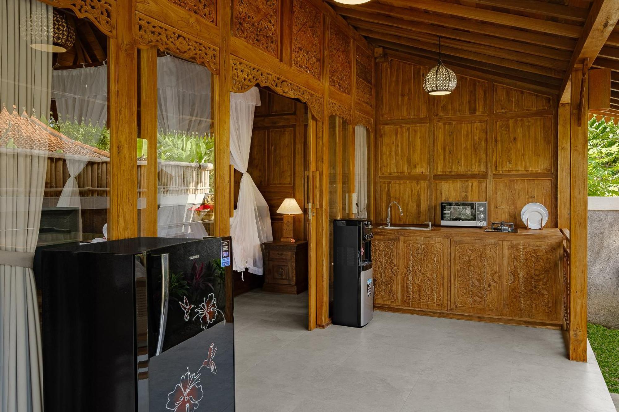 Ratni Ubud Villa ภายนอก รูปภาพ
