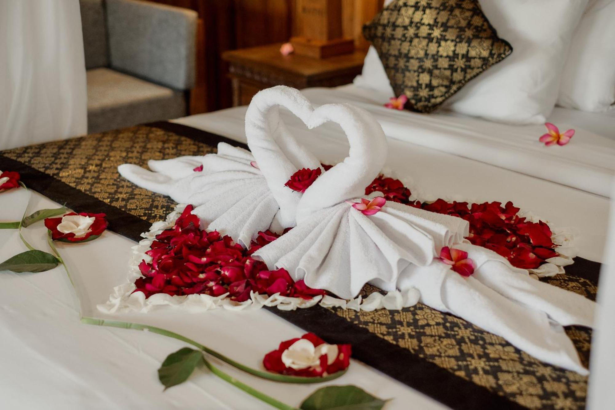 Ratni Ubud Villa ภายนอก รูปภาพ