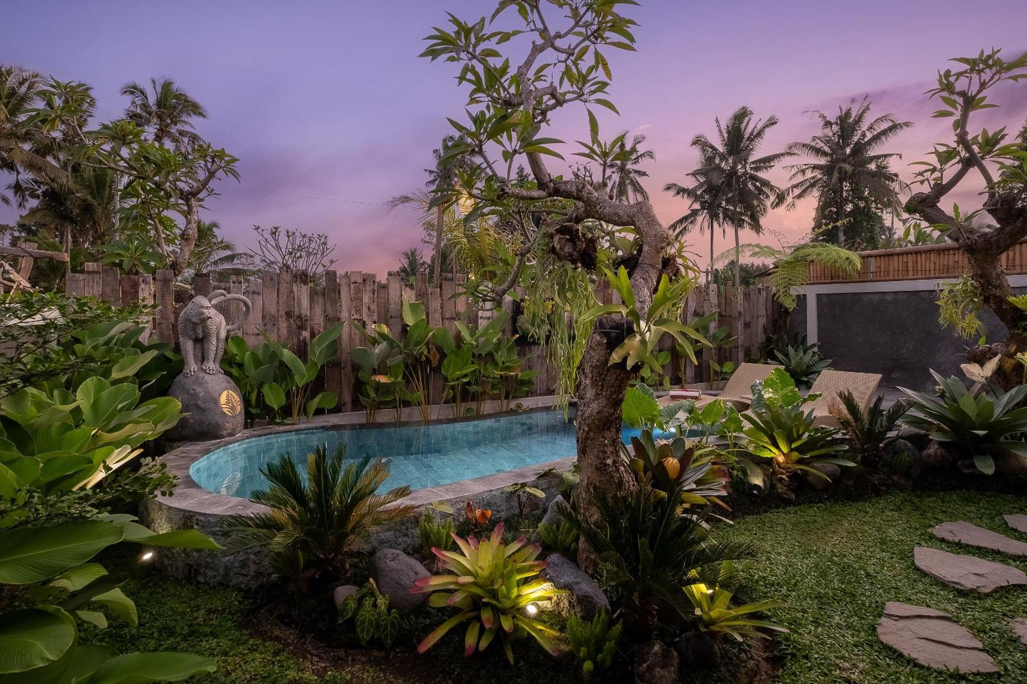 Ratni Ubud Villa ภายนอก รูปภาพ