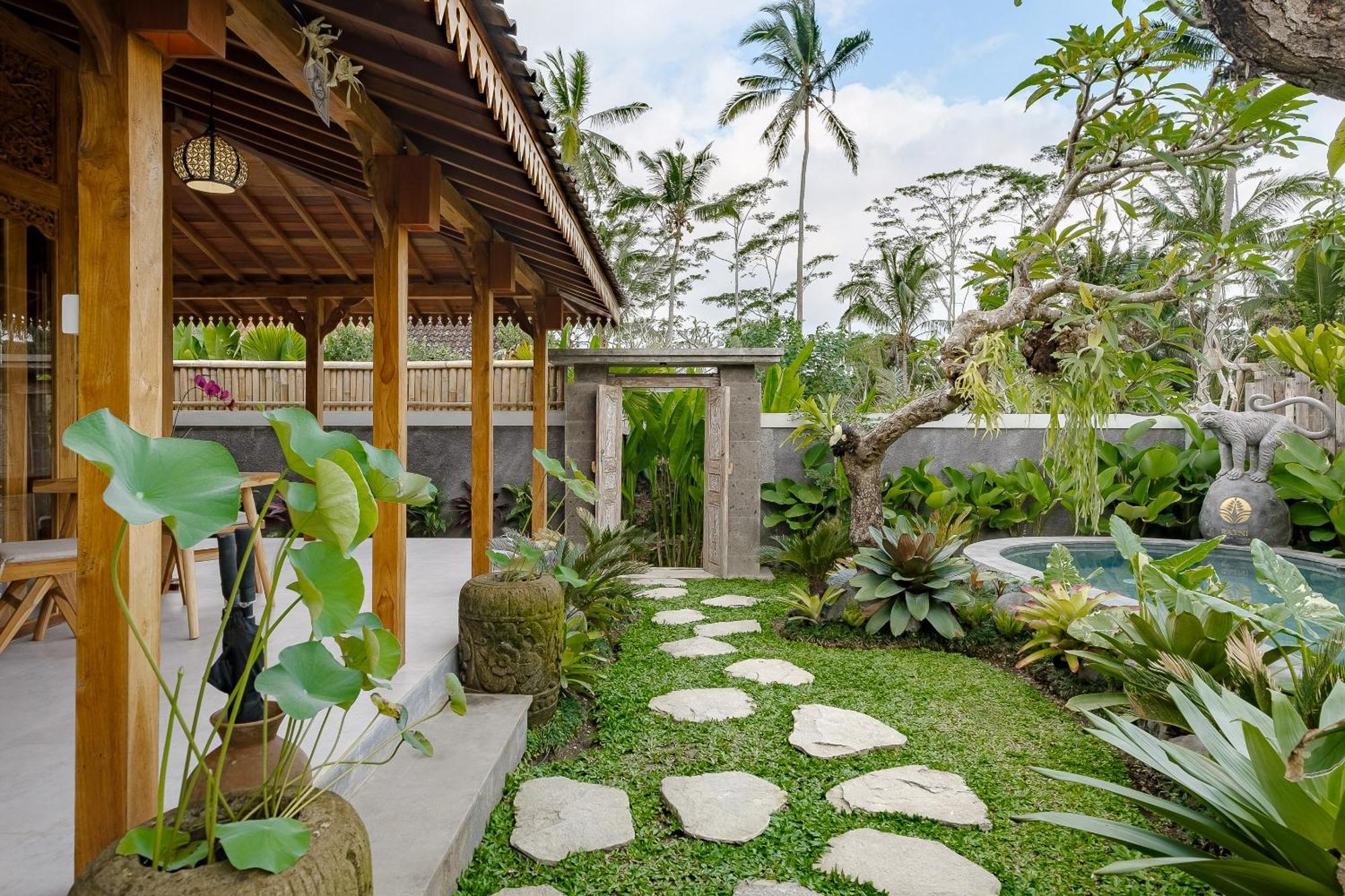 Ratni Ubud Villa ภายนอก รูปภาพ